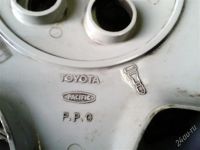 Лот: 1249074. Фото: 2. Оригинальные колпаки Toyota R14... Шины, Диски