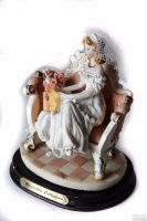 Лот: 13591956. Фото: 2. Статуэтка изящных дам Caravella... Антиквариат
