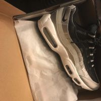 Лот: 10630239. Фото: 2. NIKE AIR MAX 95. Мужская обувь