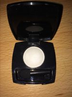 Лот: 3148405. Фото: 2. Тени для век avon белые. зеркальце... Косметика и уход