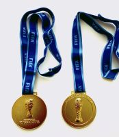 Лот: 16014339. Фото: 2. Копия золотой медали Fifa Чемпионат... Значки, медали, жетоны