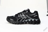 Лот: 5755726. Фото: 2. Reebok ZigTech Shake 43(Оригинал... Мужская обувь