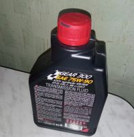 Лот: 20565260. Фото: 2. Масло 75W90 MOTUL Gear300. Автохимия, масла, тюнинг