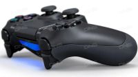 Лот: 6689421. Фото: 2. Геймпад SONY Dualshock 4 черный. Игровые приставки, консоли, видеоигры