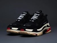 Лот: 11969999. Фото: 2. Кроссовки Balenciaga Triple S... Женская обувь