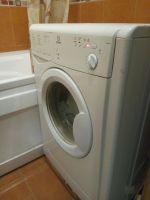 Лот: 18127511. Фото: 2. Стиральная машина Indesit WISN... Крупная бытовая техника