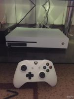 Лот: 8647164. Фото: 3. Xbox one s. Компьютеры, оргтехника, канцтовары