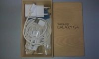 Лот: 3408194. Фото: 4. Samsung Galaxy S4 16Gb GT-I9500...