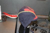 Лот: 3215816. Фото: 2. Шапочка с козырьком. Одежда и аксессуары