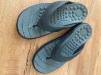 Лот: 17921252. Фото: 2. шлёпанцы Crocs reviva flip. Мужская обувь