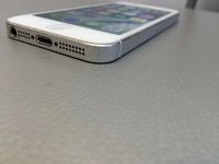 Лот: 10409261. Фото: 4. Смартфон Apple iPhone 5 16Gb Silver...