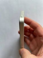 Лот: 18682841. Фото: 3. Iphone SE 32Gb идеал. Красноярск