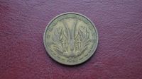 Лот: 9178440. Фото: 2. Французское Того 25 франков 1957... Монеты
