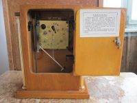 Лот: 15395030. Фото: 4. Часы настольные с боем 50-е годы... Красноярск