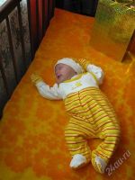 Лот: 1757234. Фото: 2. Нарядные ползунки с царапками... Одежда и аксессуары