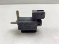 Лот: 21449446. Фото: 5. Клапан вакуумный Audi A8 2003...