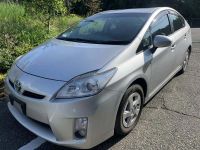 Лот: 20900745. Фото: 3. Держатель капота Toyota Prius... Авто, мото, водный транспорт