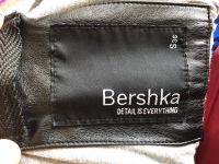 Лот: 10186051. Фото: 3. Куртка кожаная Bershka. Одежда, обувь, галантерея