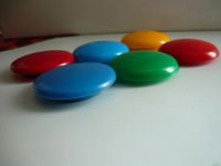 Лот: 18361051. Фото: 2. Магниты цветной пластик d 4 см... Канцелярские и офисные товары