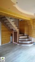 Лот: 7730192. Фото: 3. Лестница деревянная двухцветная... Строительство и ремонт