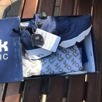 Лот: 10626043. Фото: 2. Rebook insta pump fury. Женская обувь