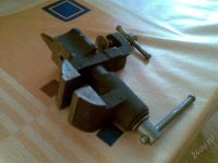 Лот: 1229712. Фото: 2. тиски настольные. Инструмент и расходные