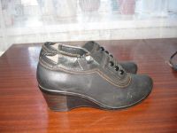 Лот: 25711149. Фото: 6. Женские туфли на танкетке коричневого...