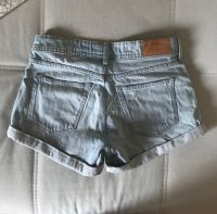 Лот: 18820011. Фото: 2. Шорты H&M. Женская одежда