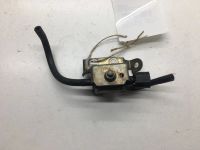 Лот: 20383289. Фото: 2. Клапан вакуумный Mazda Mpv 2000... Автозапчасти
