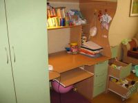 Лот: 907733. Фото: 2. Детская (шкаф, компьютерный стол... Детская мебель