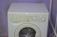 Лот: 2837439. Фото: 2. Стиральная машина Indesit W 105... Крупная бытовая техника