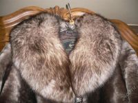 Лот: 739325. Фото: 2. Шуба мутон с песцом. Женская одежда