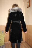 Лот: 7229999. Фото: 6. Шуба мутон с капюшоном из чернобурки...