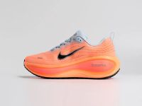 Лот: 25580262. Фото: 2. Кроссовки Nike Vomero 18. Женская обувь
