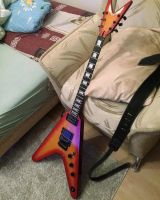 Лот: 6315628. Фото: 2. Limited Edition DEAN V 79 Reissue... Музыкальные инструменты
