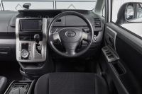 Лот: 19148402. Фото: 14. Toyota Voxy, II (R70) 2.0 CVT...