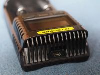 Лот: 25778209. Фото: 2. Nitecore UMS-2 Зарядное аккумуляторов. Аксессуары