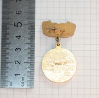 Лот: 25897436. Фото: 3. Значок: Норильск. Высоковольтные... Коллекционирование, моделизм