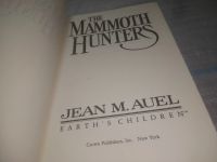 Лот: 25440961. Фото: 4. (3092323)The Mammoth Hunters/Охотники...