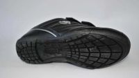 Лот: 5590087. Фото: 3. Черные подростковые кроссовки... Дети растут