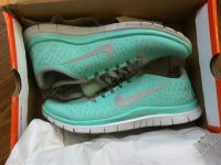 Лот: 2857142. Фото: 2. Nike Free Run 3.0 V4. Женская обувь