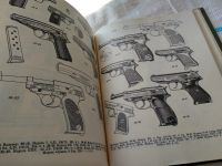 Лот: 17939172. Фото: 8. Жук, А.Б. Револьверы и пистолеты...