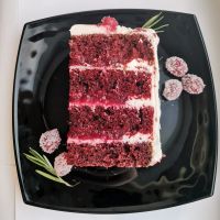 Лот: 19130270. Фото: 3. Бисквитный торт (Три шоколада... Продукты