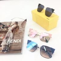 Лот: 9132851. Фото: 2. Солнцезащитные очки Fendi 2017... Аксессуары