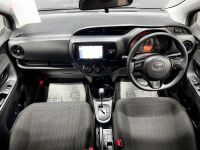 Лот: 21587201. Фото: 9. Toyota Vitz, III (XP130) Рестайлинг...