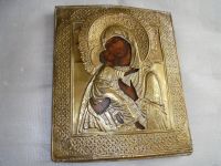 Лот: 13565701. Фото: 3. Старинная икона Владимирская в... Коллекционирование, моделизм