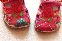 Лот: 4211431. Фото: 3. ботинки в песочницу на дачу. Дети растут