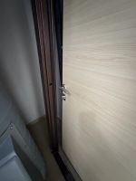 Лот: 22169701. Фото: 2. Дверь входная металлическая 205х105. Двери, окна, фурнитура