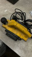 Лот: 21373815. Фото: 2. Электрорубанок dewalt dw677. Инструмент и расходные