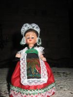 Лот: 17356003. Фото: 4. Винтажные куклы в старинных национальных...